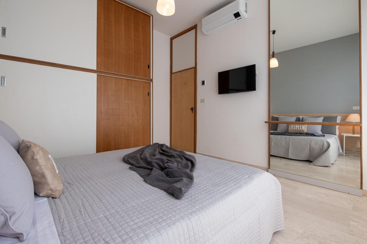 Ventodue Apartment Rimini Exterior foto